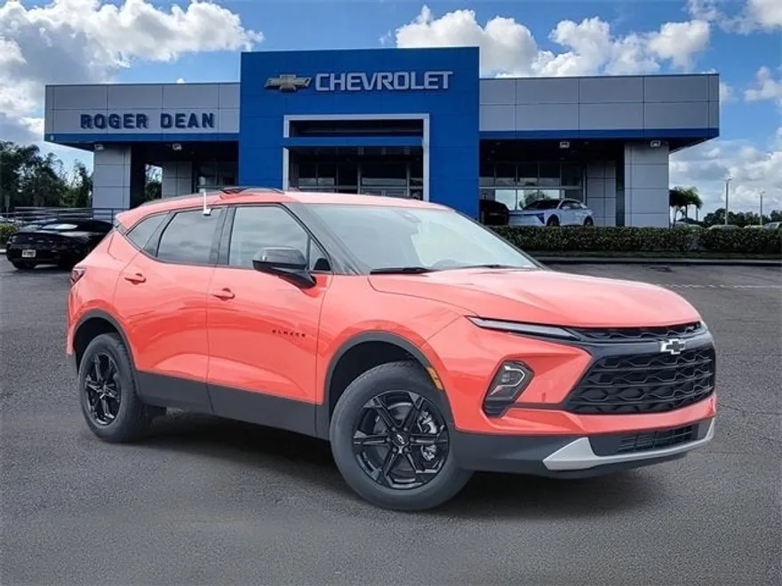 2025 Chevrolet Blazer 2LT photo 1