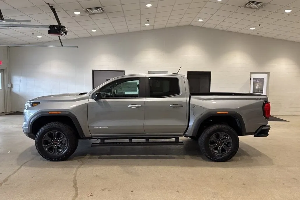 2025 Gmc Canyon Elevation photo 1