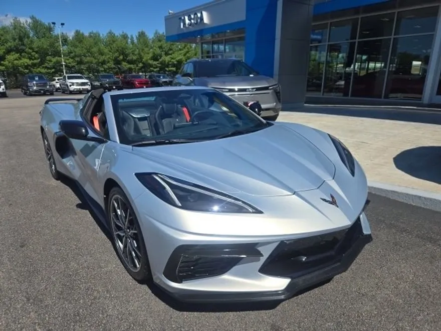 2024 Chevrolet Corvette Stingray 2LT photo 1