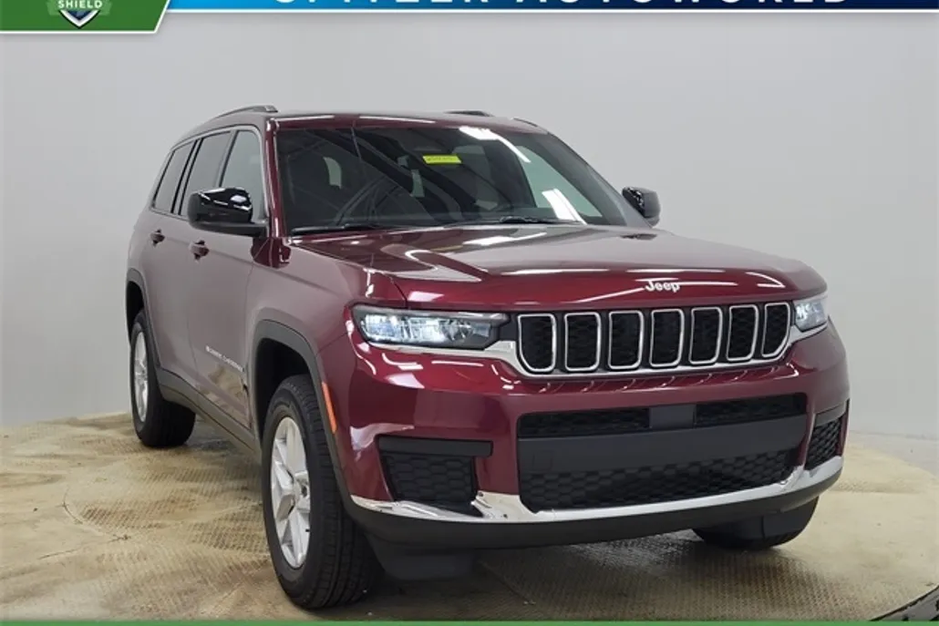 2025 Jeep Grand Cherokee Laredo X photo 1