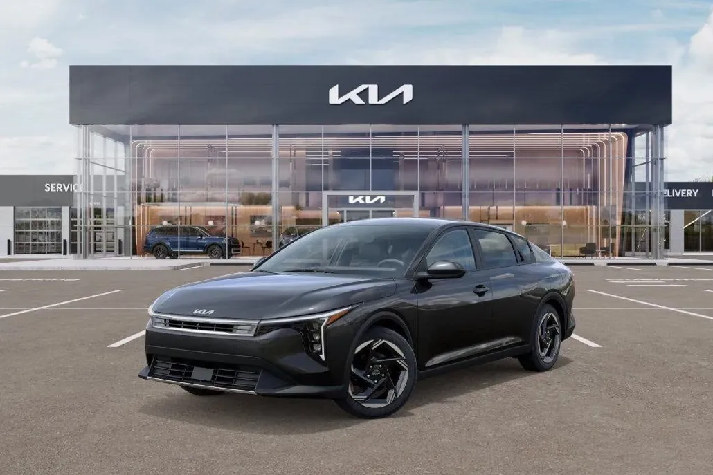2025 Kia K4 EX photo 1