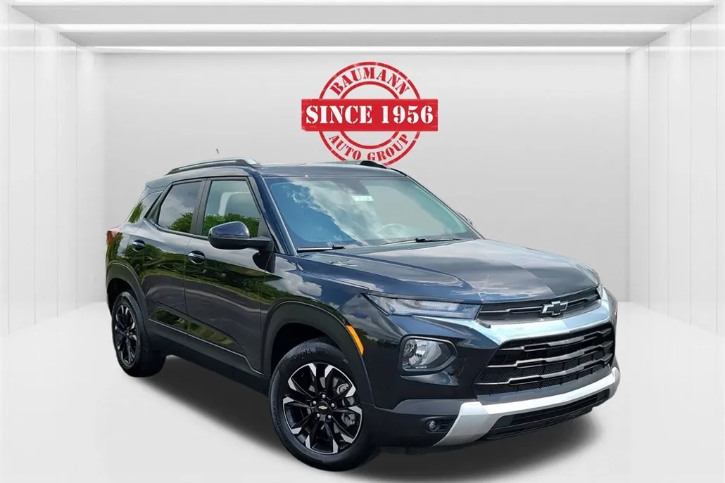 2023 Chevrolet Trailblazer LT photo 1
