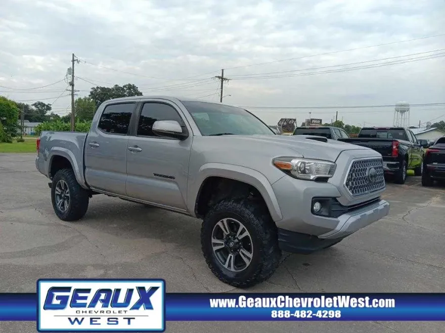 2019 Toyota Tacoma TRD Sport photo 1
