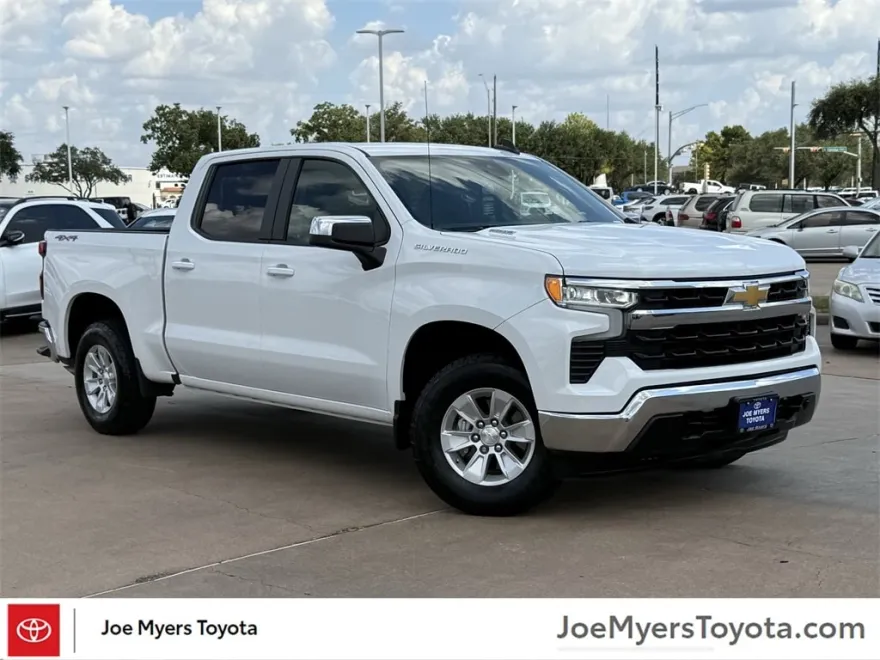 2024 Chevrolet Silverado 1500 LT photo 1