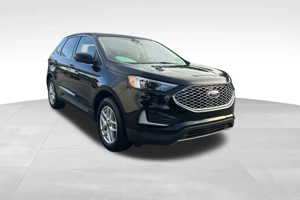 2024 Ford Edge SEL photo 1