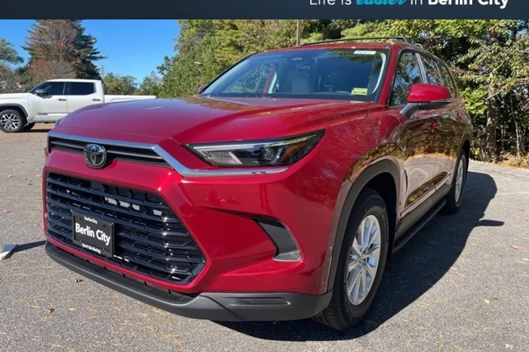 2026 Toyota Grand Highlander XLE photo 1