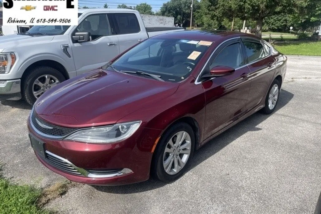 2017 Chrysler 200 Limited photo 1