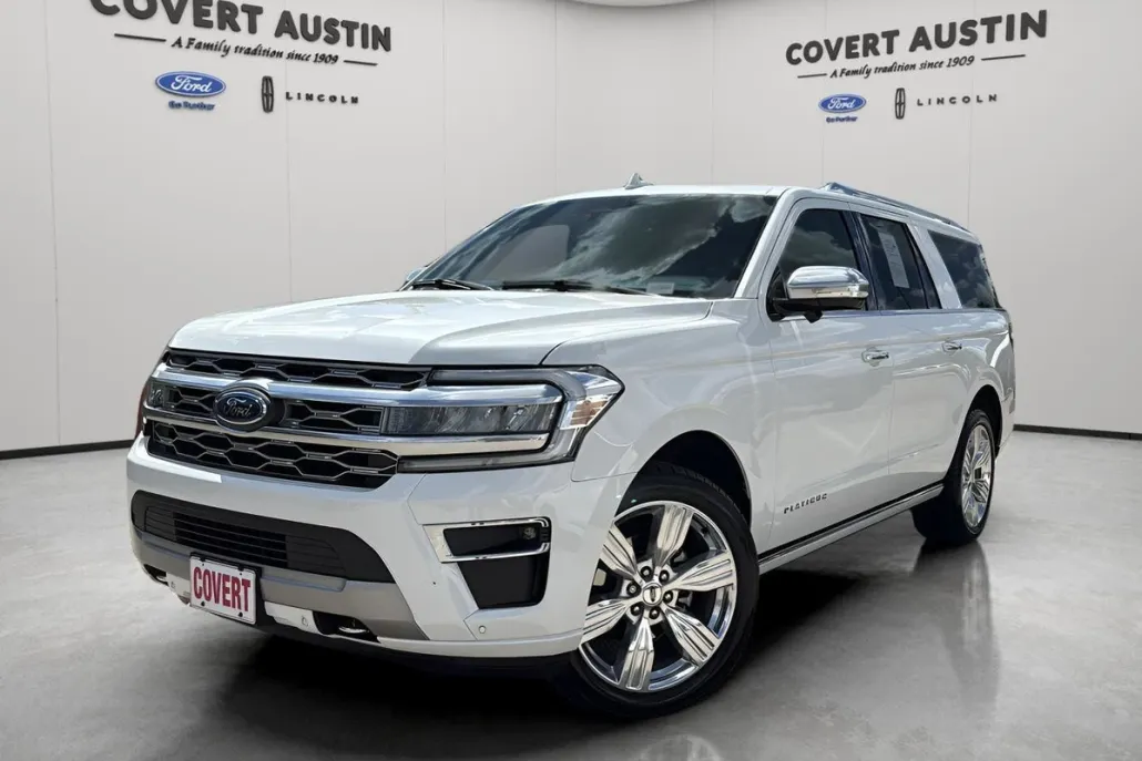 2023 Ford Expedition MAX Platinum photo 1