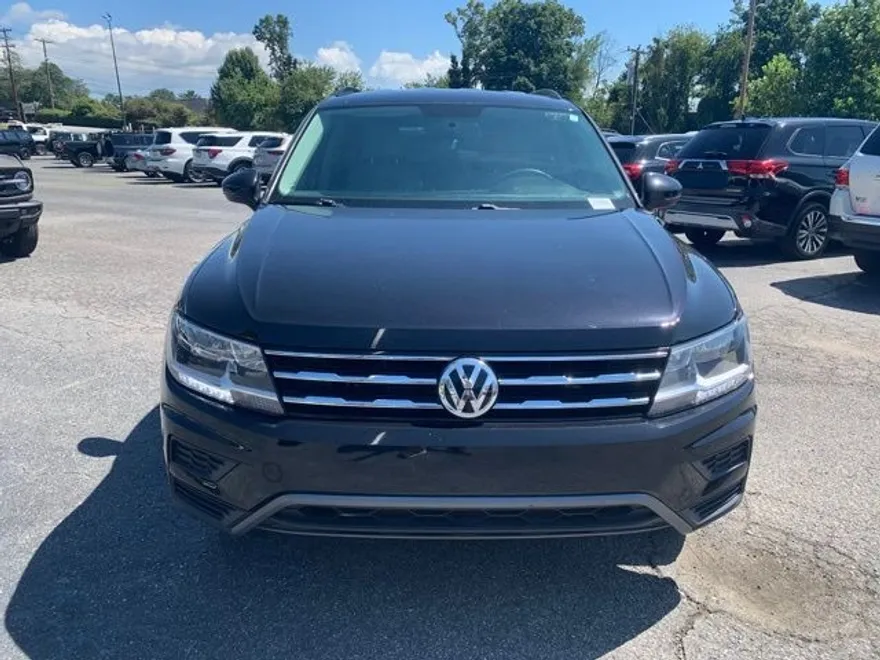 2020 Volkswagen Tiguan S photo 1