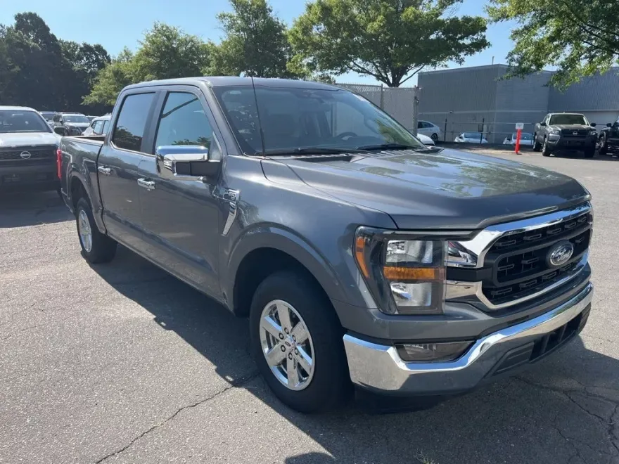 2023 Ford F-150 XLT photo 1