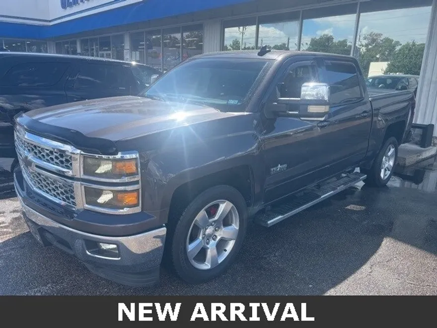 2015 Chevrolet Silverado 1500 LT photo 1