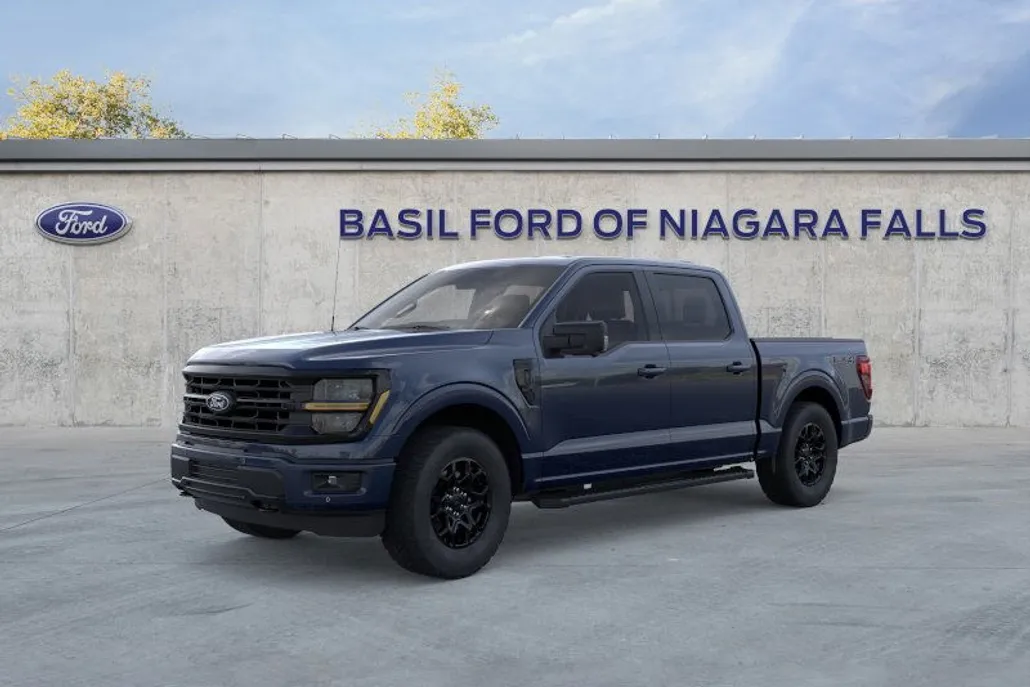 2025 Ford F-150 XLT photo 1