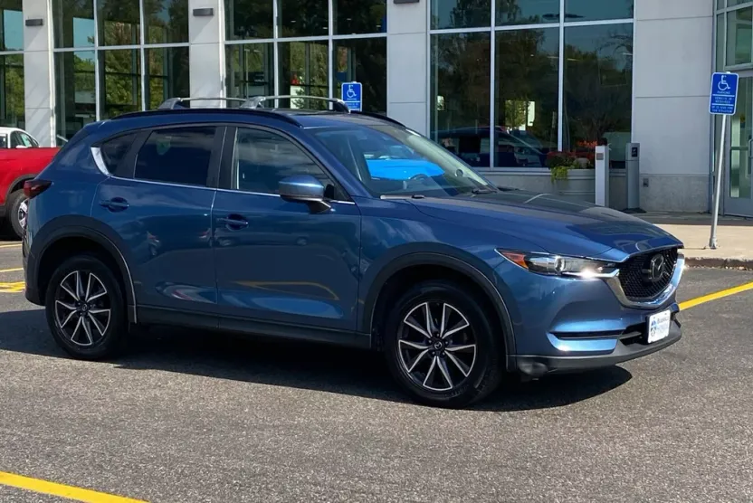 2018 Mazda CX-5 Touring photo 1