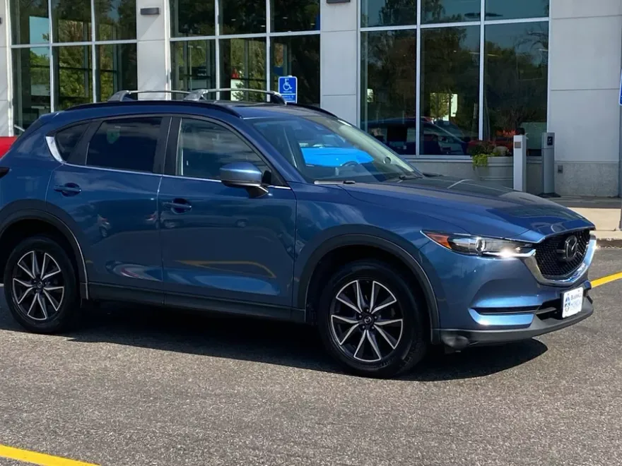 2018 Mazda CX-5 Touring photo 1