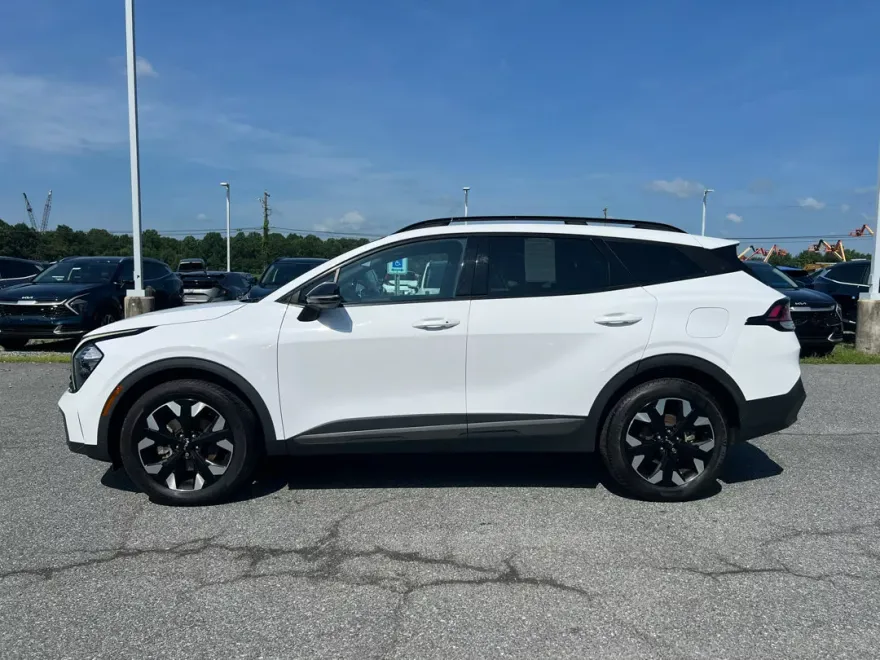 2023 Kia Sportage X-Line photo 1
