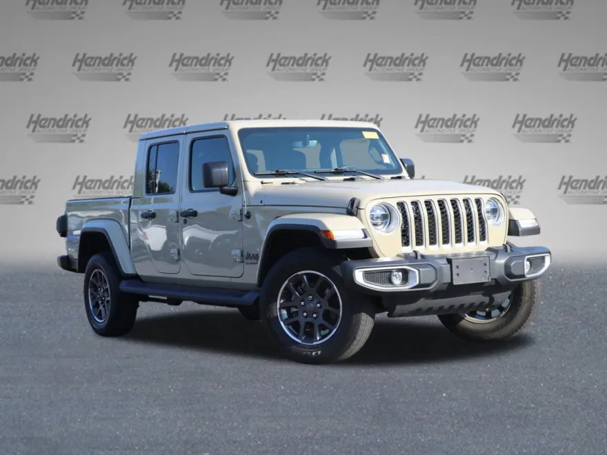 2022 Jeep Gladiator Overland photo 1