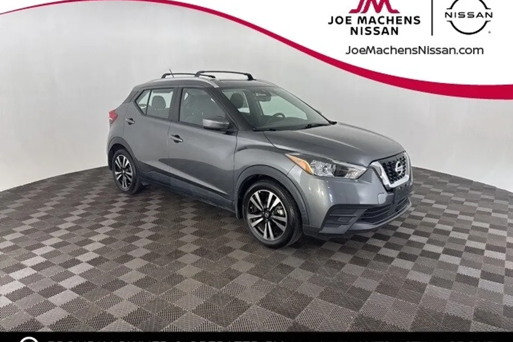 2020 Nissan Kicks SV photo 1