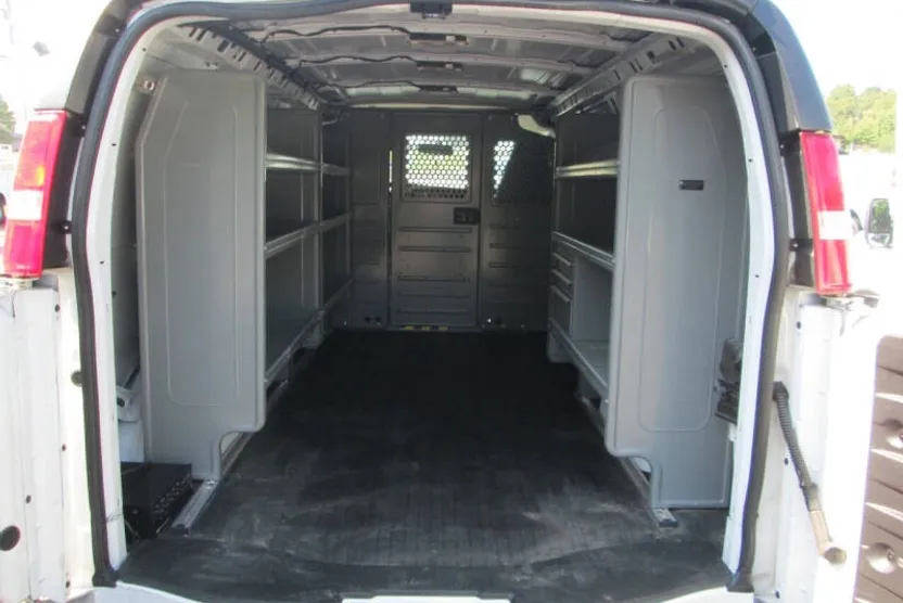 2020 Chevrolet Express 2500 Cargo Van photo 1