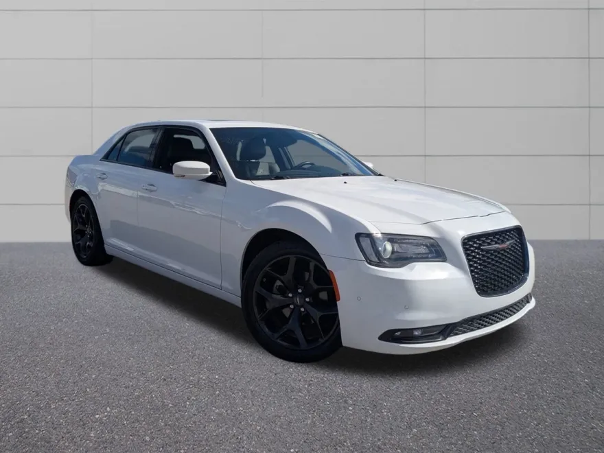 2022 Chrysler 300 S photo 1