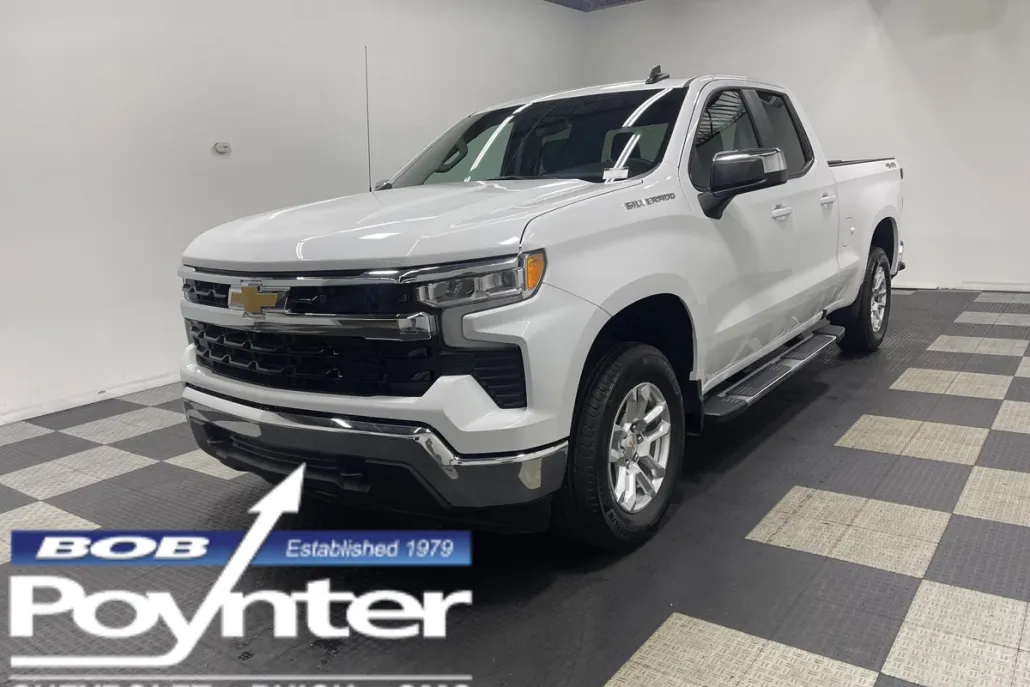 2026 Chevrolet Silverado 1500 LT photo 1