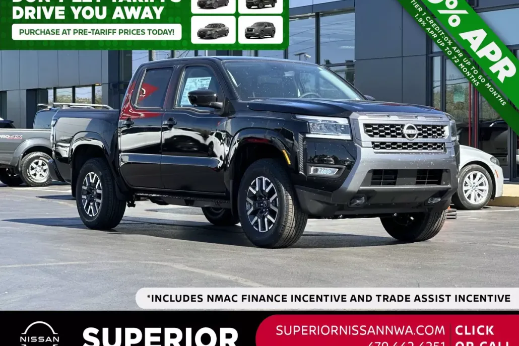 2025 Nissan Frontier Crew Cab SL photo 1