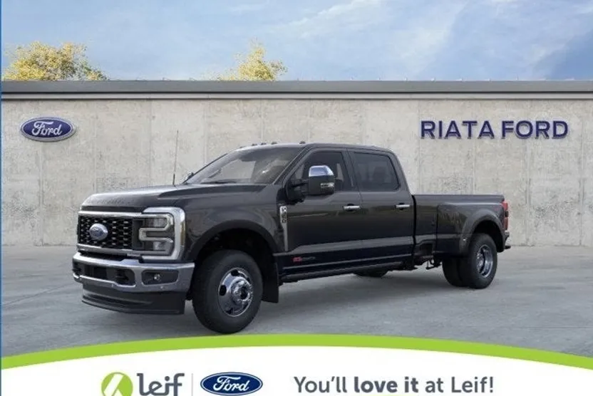 2025 Ford F-350 Lariat photo 1