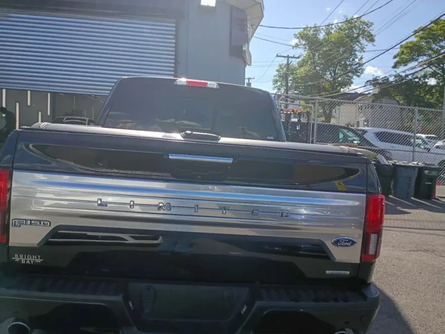 2019 Ford F-150 Limited photo 1