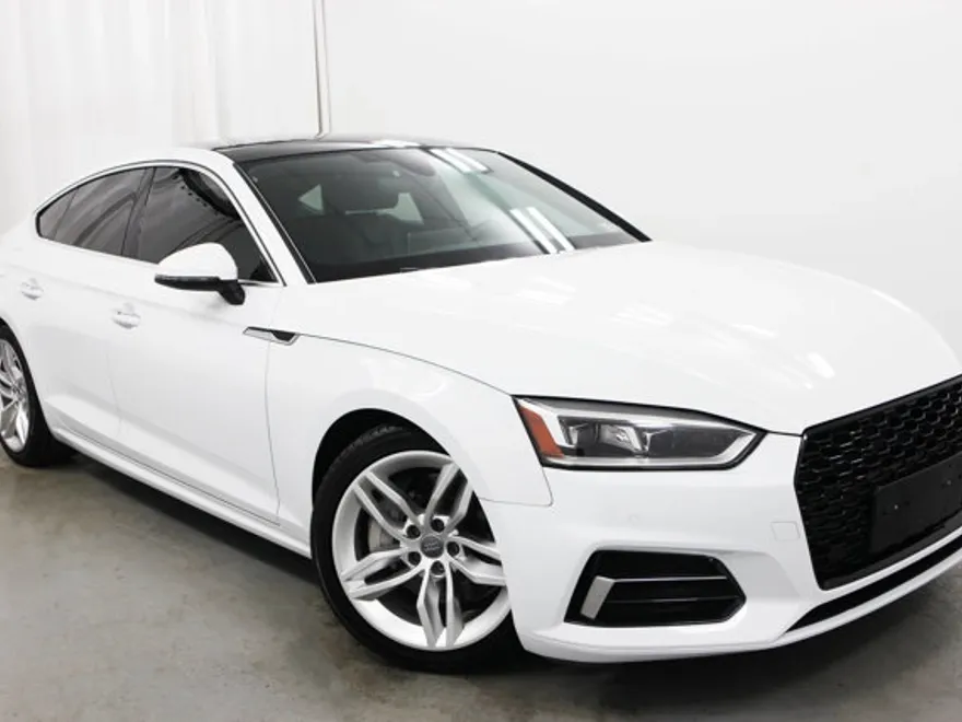2019 Audi A5 Quattro Premium Plus photo 1