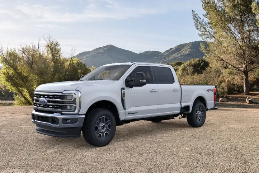2025 Ford F-250 Lariat photo 1