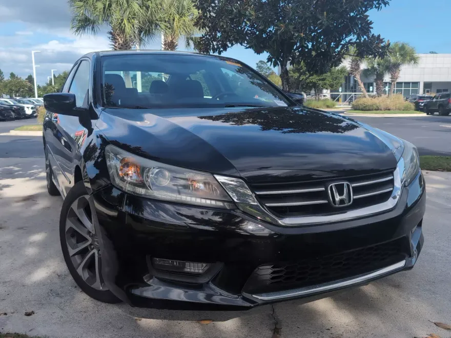 2015 Honda Accord Sport photo 1