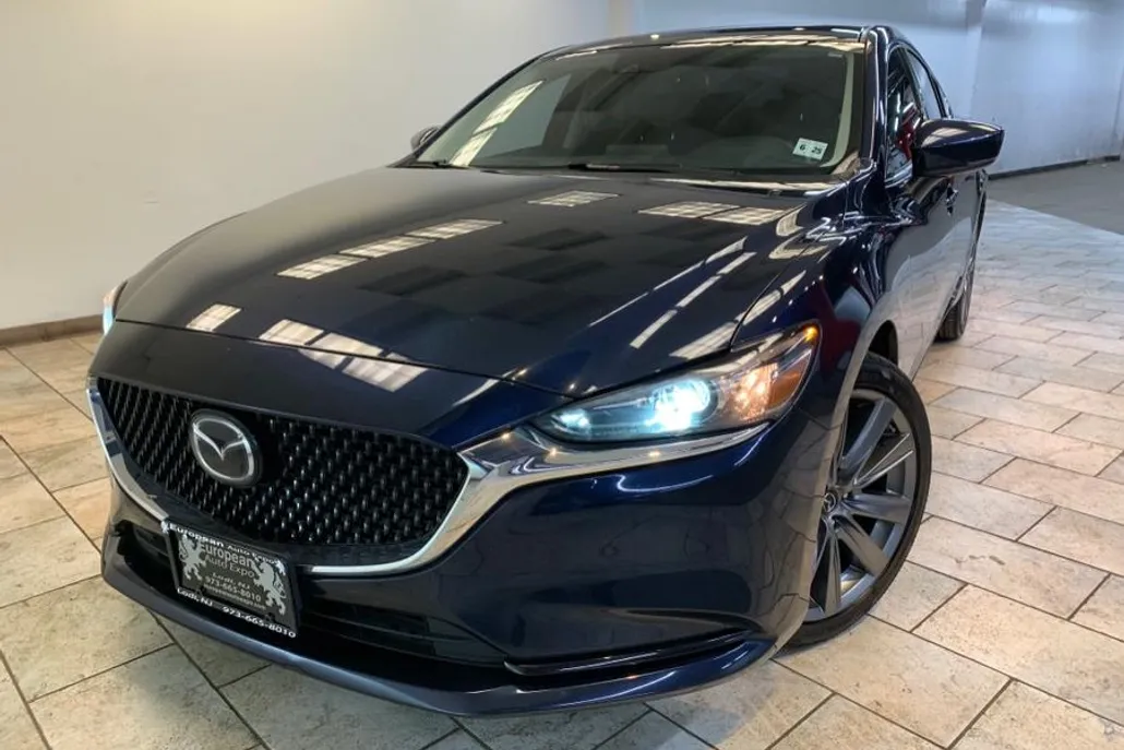 2020 Mazda Mazda6 Touring photo 1