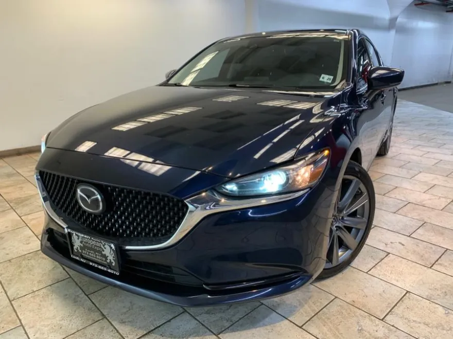 2020 Mazda Mazda6 Touring photo 1