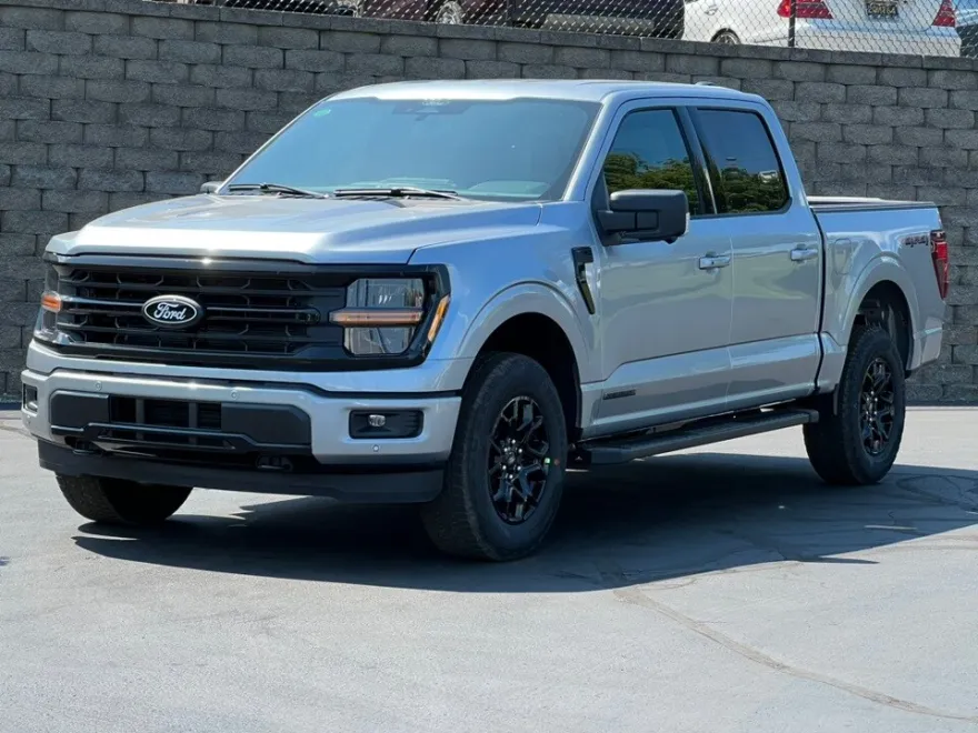 2025 Ford F-150 XLT photo 1