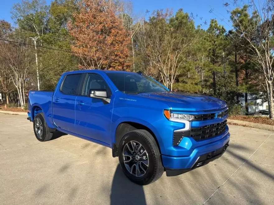 2025 Chevrolet Silverado 1500 RST photo 1