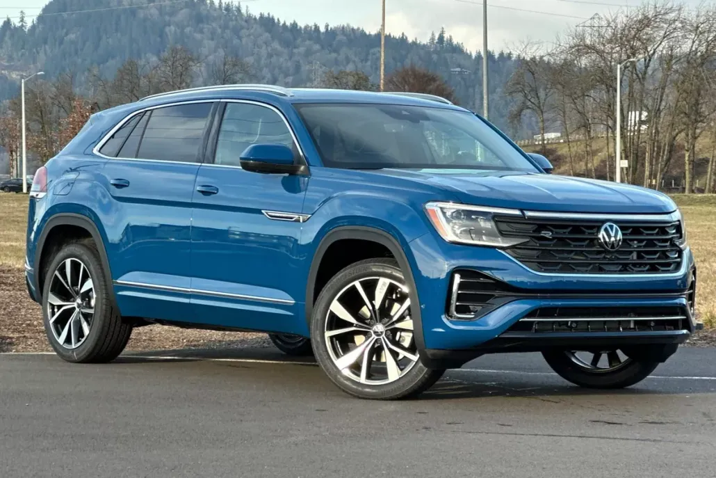 2025 Volkswagen Atlas Cross Sport SEL Premium R-Line photo 1