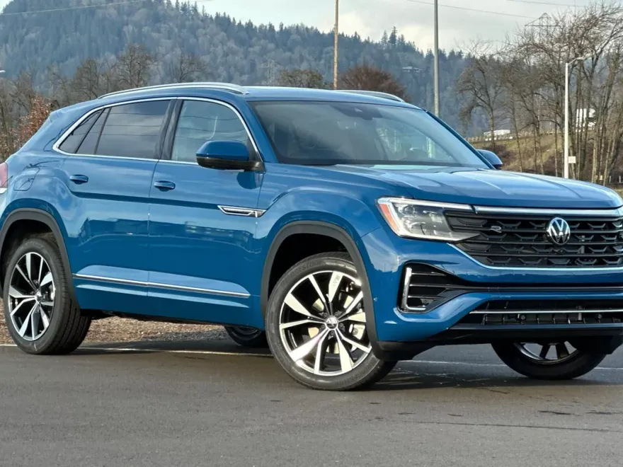 2025 Volkswagen Atlas Cross Sport SEL Premium R-Line photo 1