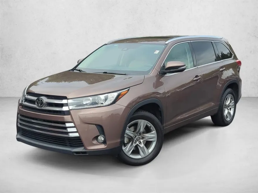 2017 Toyota Highlander Limited photo 1
