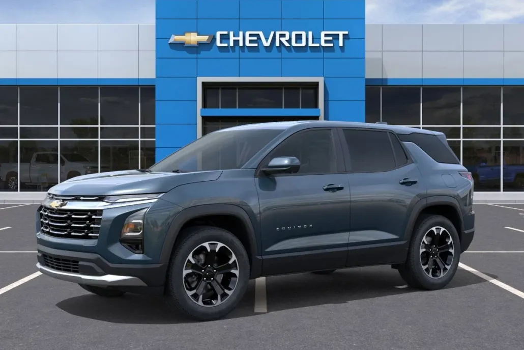 2026 Chevrolet Equinox LT photo 1