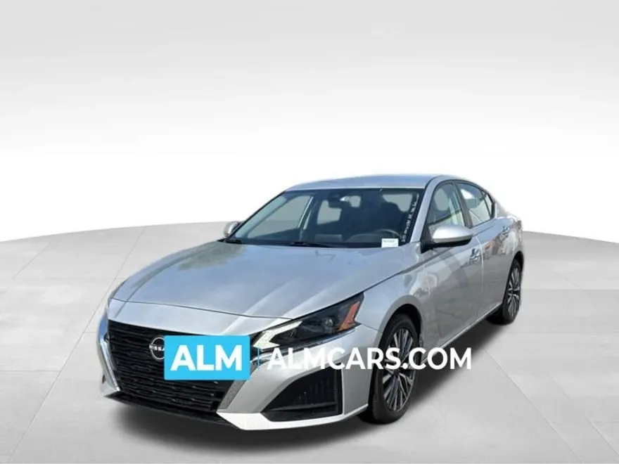 2023 Nissan Altima 2.5 SV photo 1