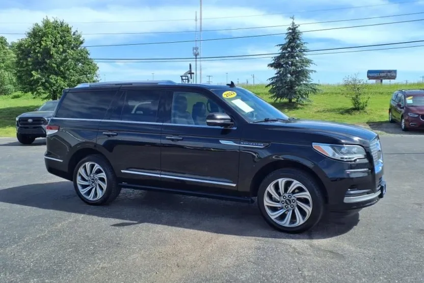 2022 Lincoln Navigator Reserve photo 1