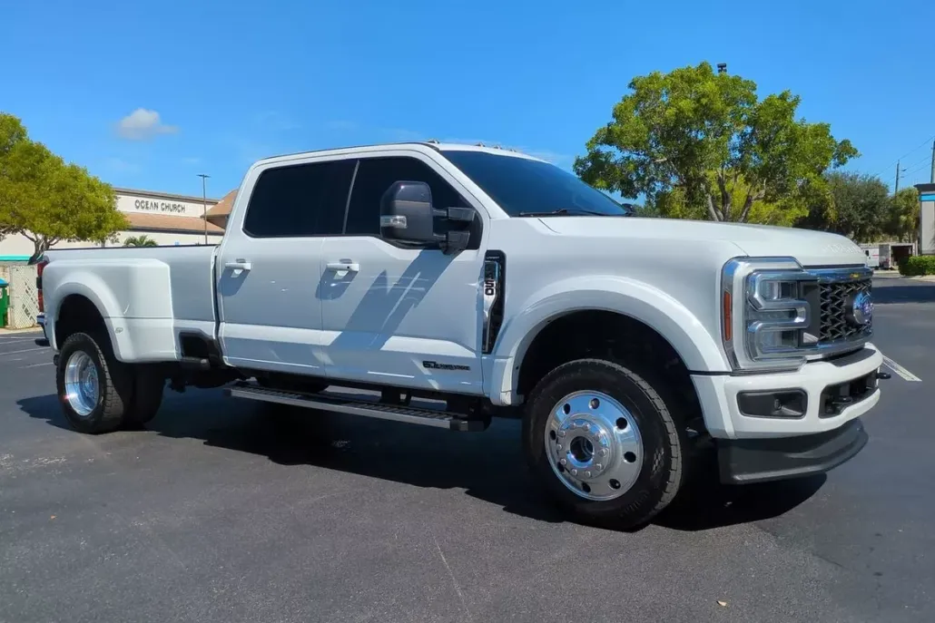 2024 Ford F-450 photo 1