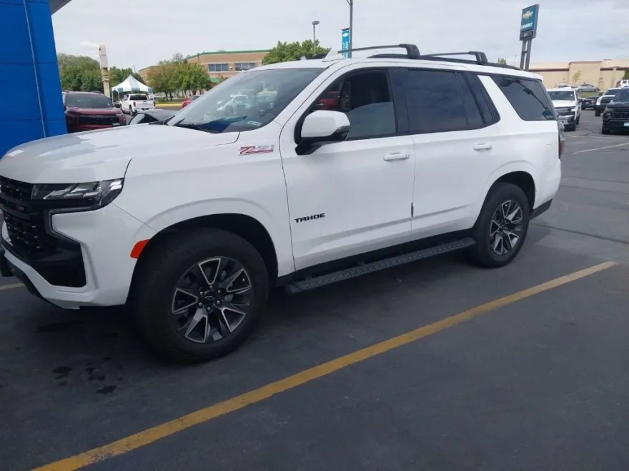 2024 Chevrolet Tahoe Z71 photo 1