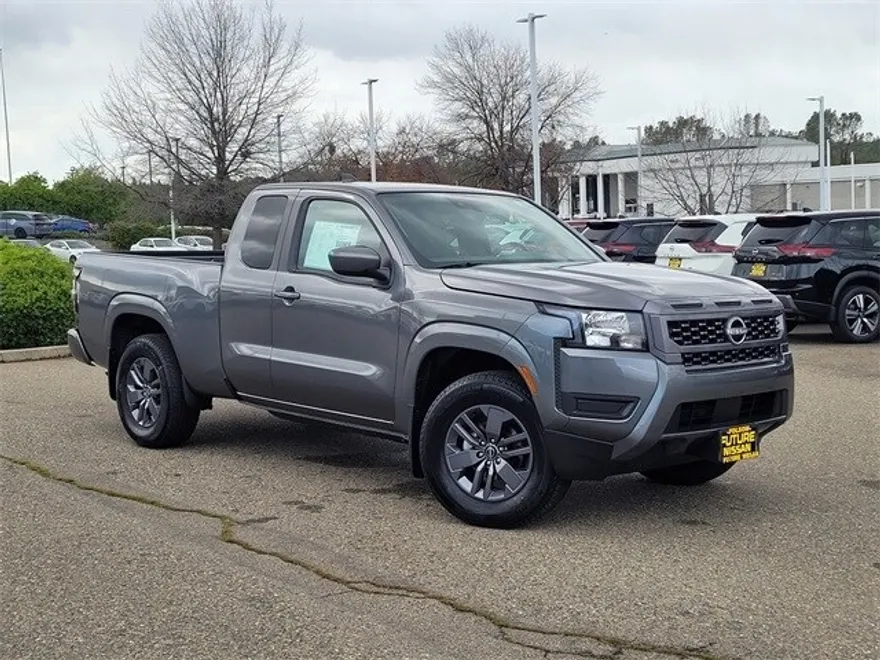 2025 Nissan Frontier SV photo 1