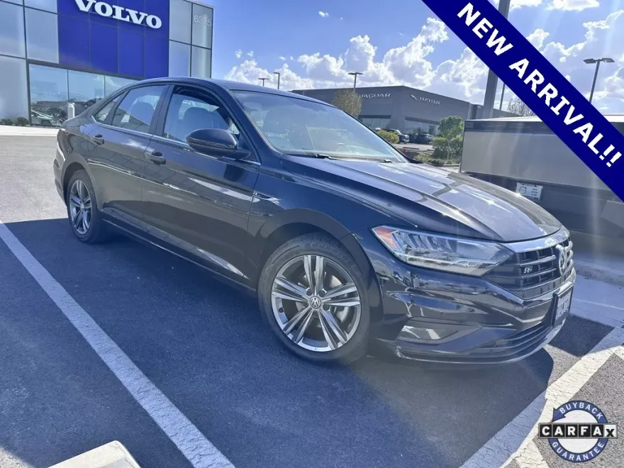 2020 Volkswagen Jetta 1.4T R-Line photo 1