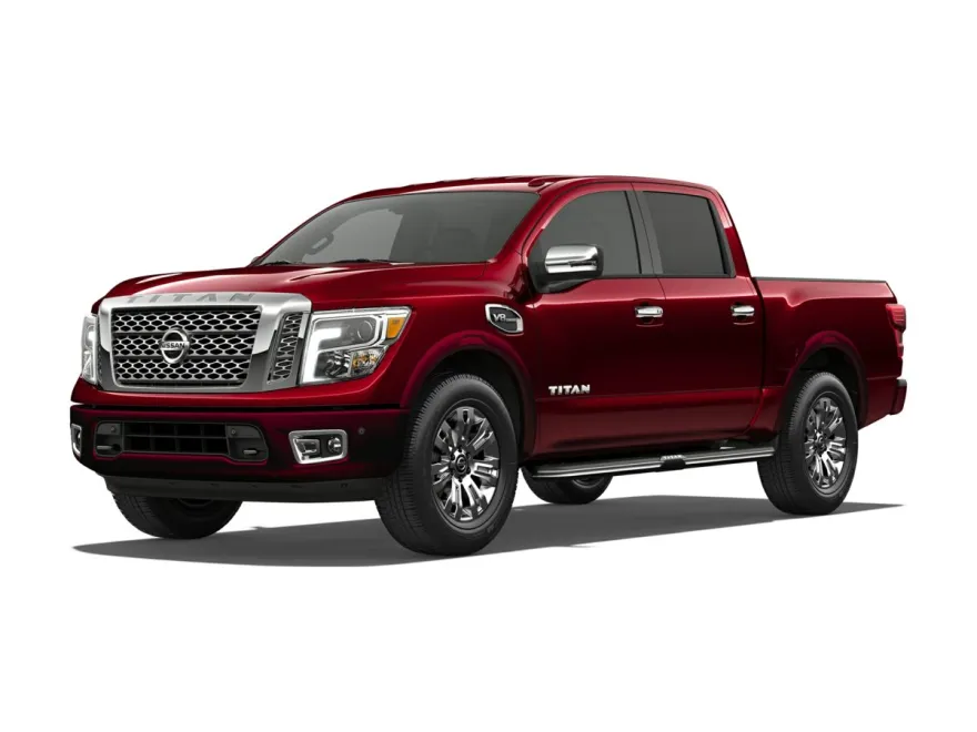 2017 Nissan Titan Platinum Reserve photo 1