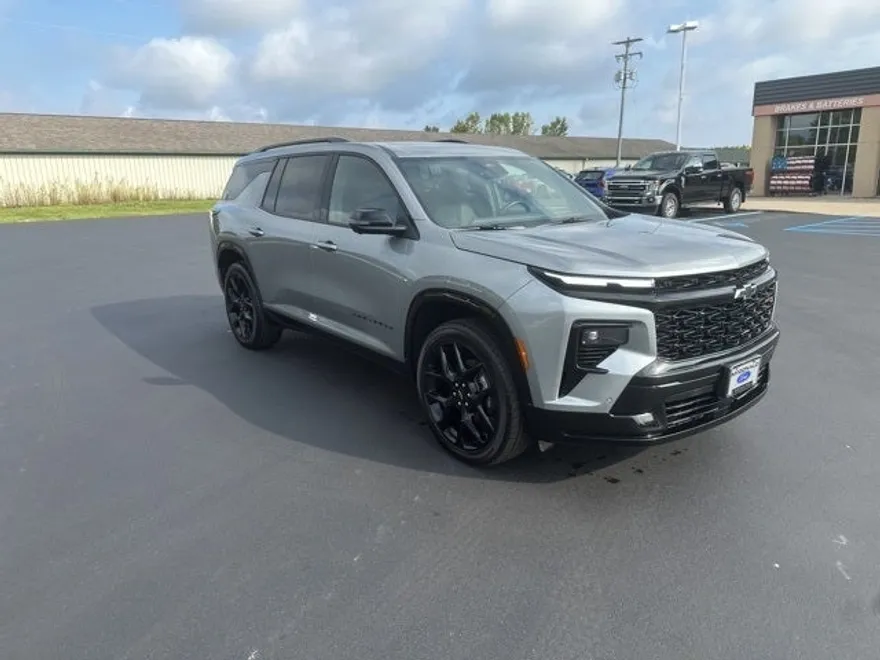 2025 Chevrolet Traverse RS photo 1