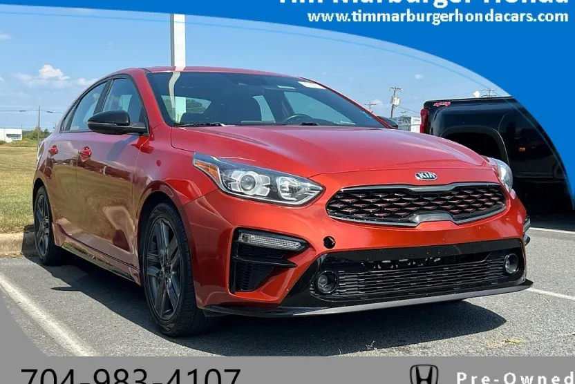2021 Kia Forte GT-Line photo 1