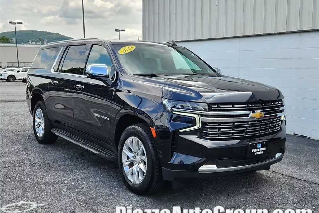 2024 Chevrolet Suburban Premier photo 1