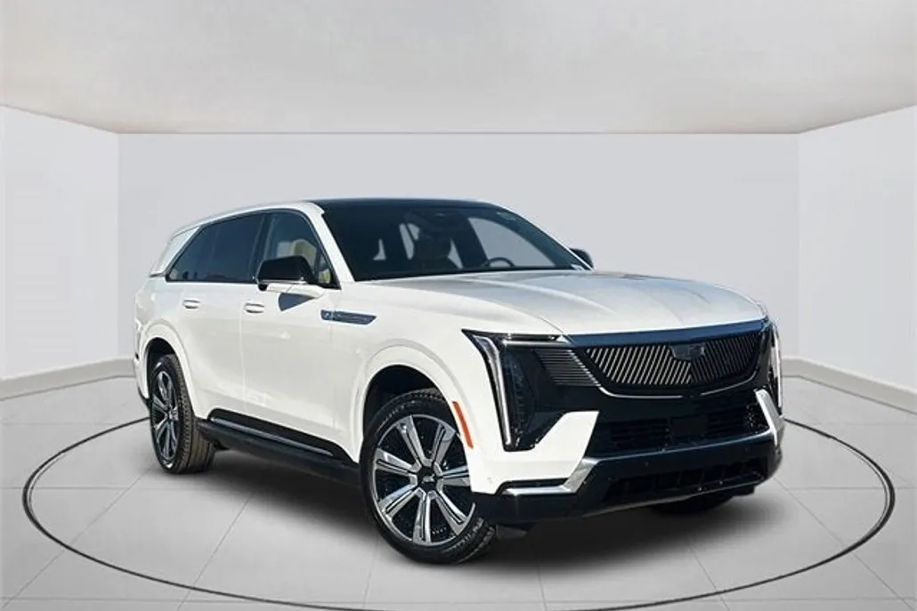 2025 Cadillac Escalade IQ photo 1