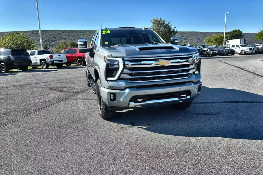2026 Chevrolet Silverado 2500HD High Country photo 1